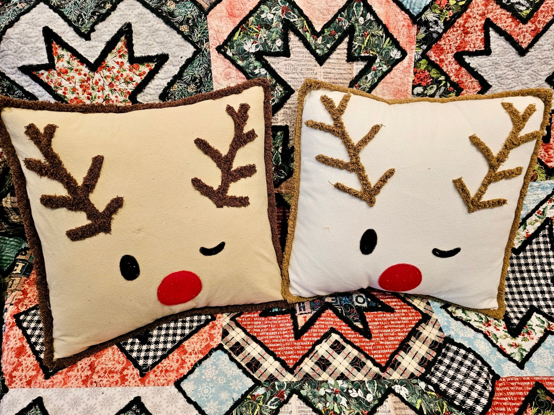 Reindeer pillow discount