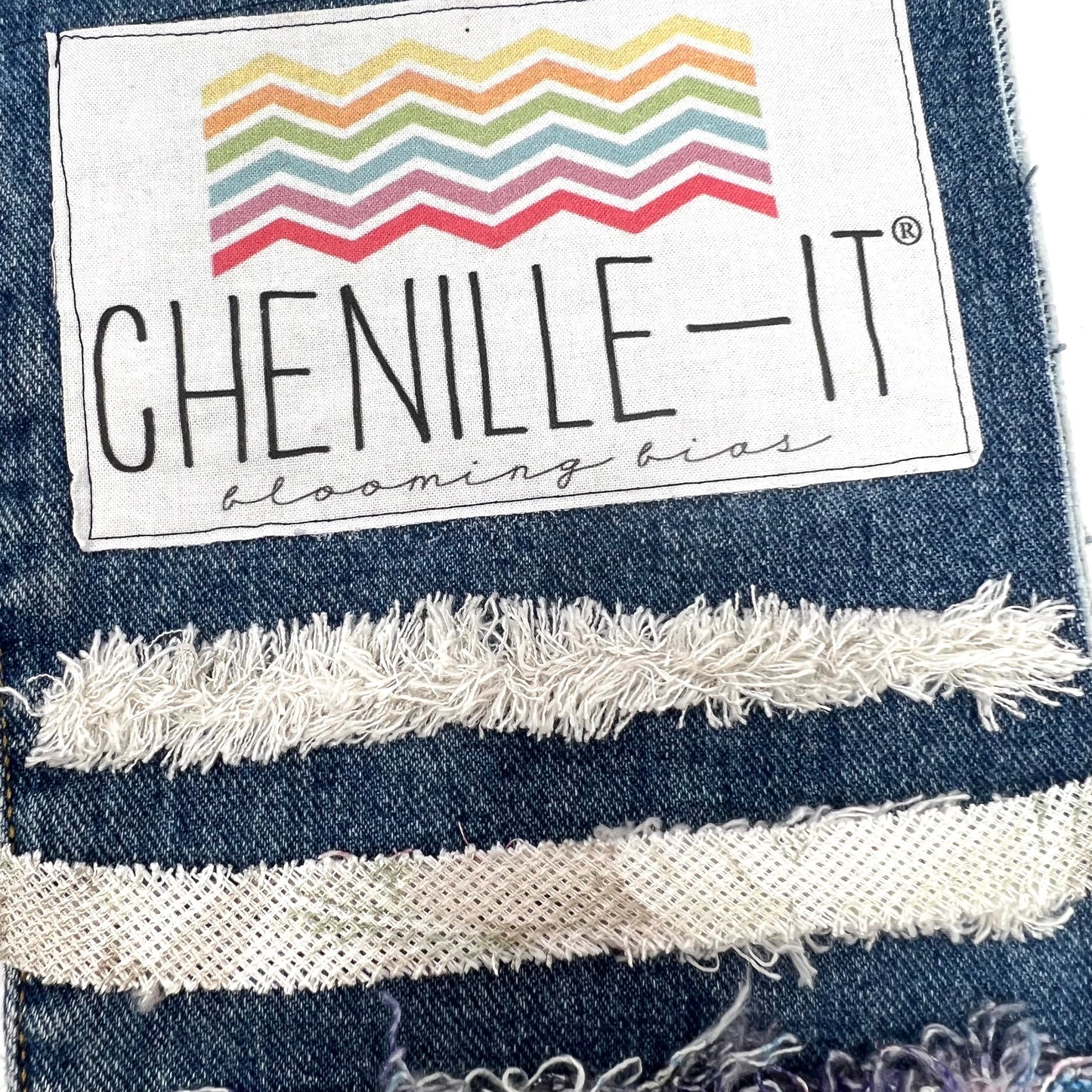 Creamy Floral Rayon Chenille-It