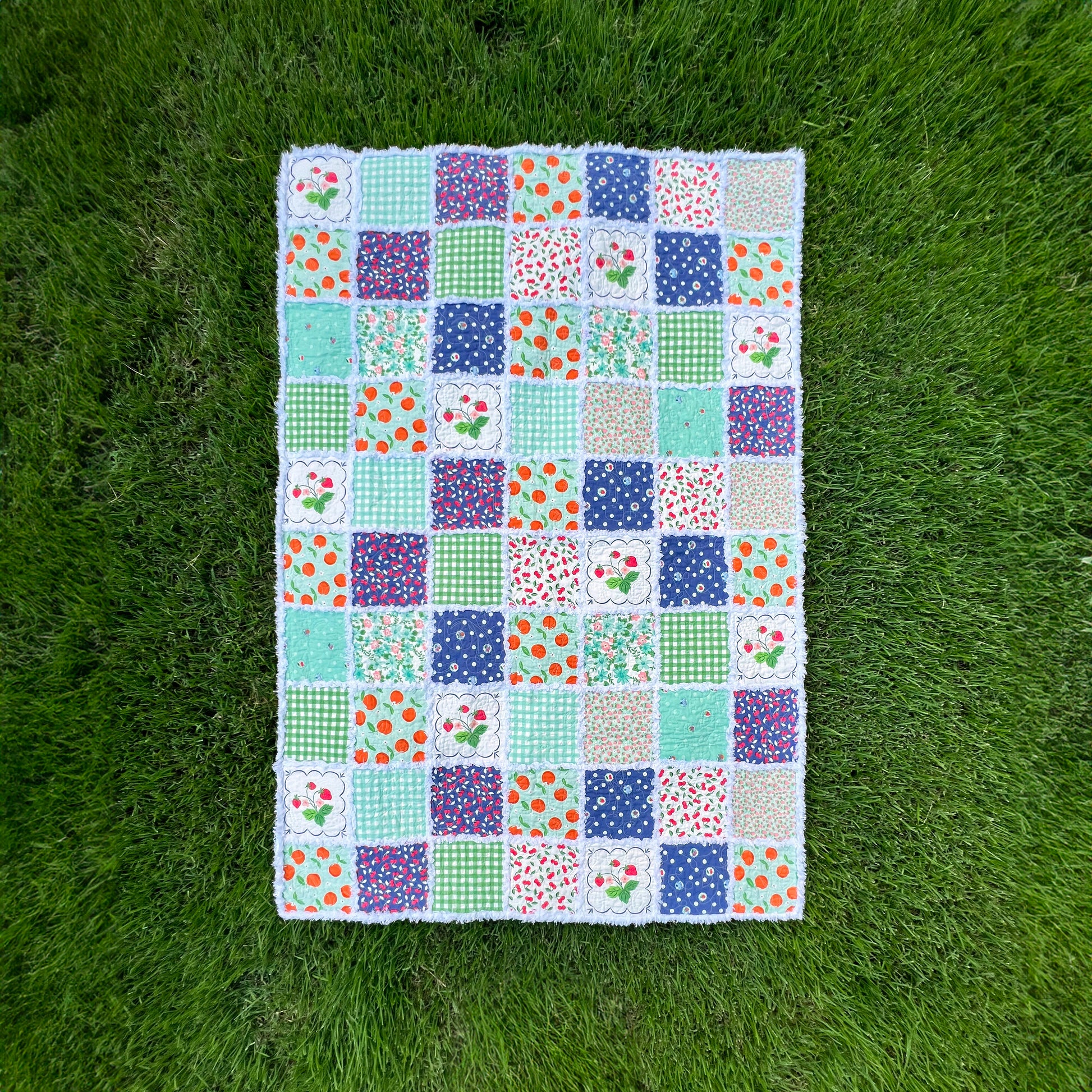Summer Picnic Chenille-It Quilt Kit - Main Image